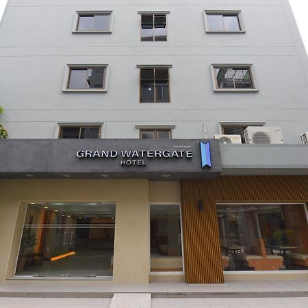 Grand Watergate Hotel Bangkok Exterior photo