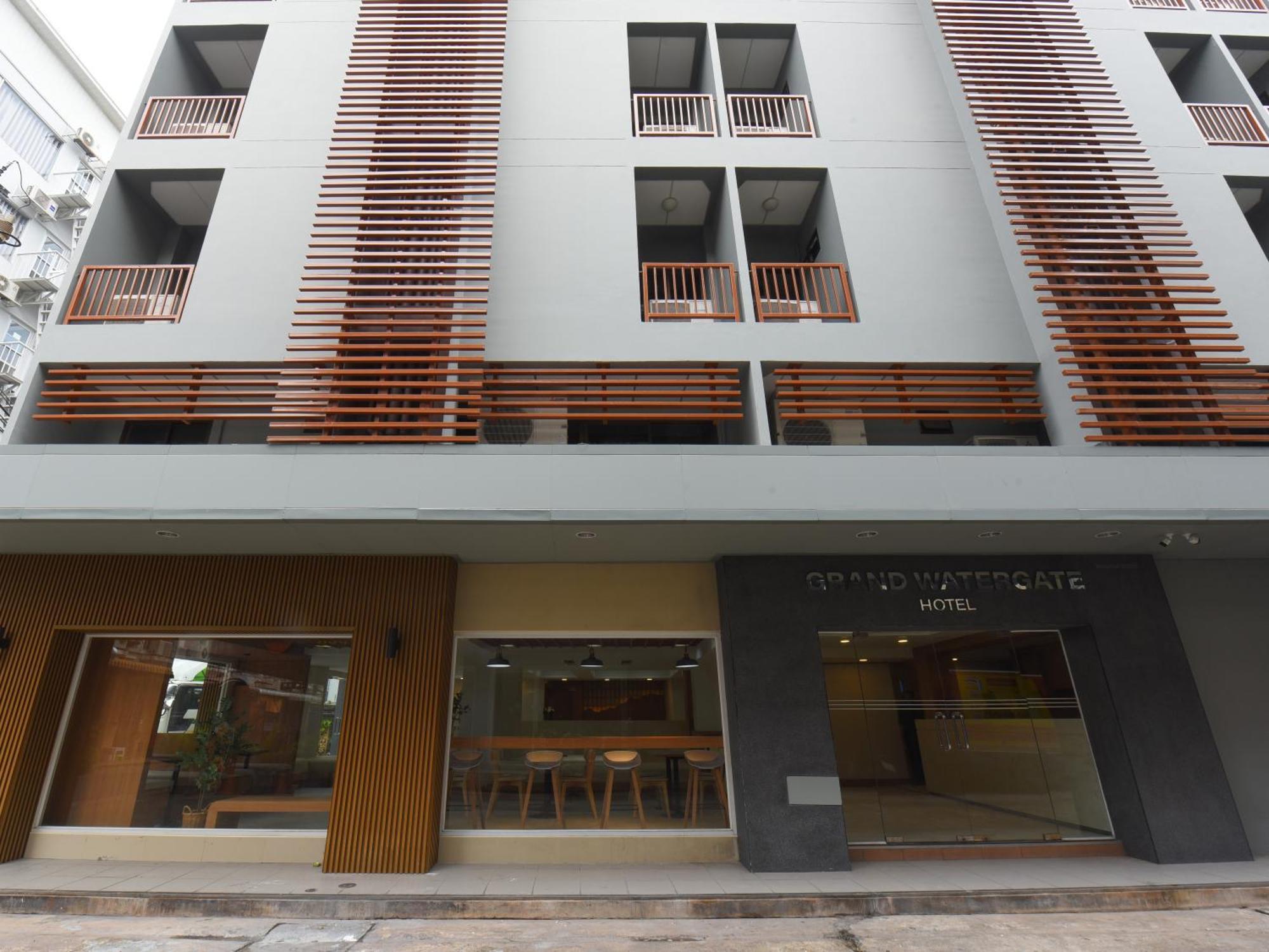 Grand Watergate Hotel Bangkok Exterior photo